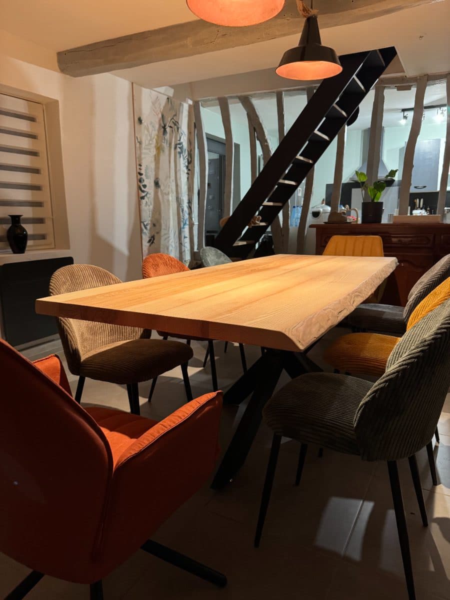 Table live edge en frêne